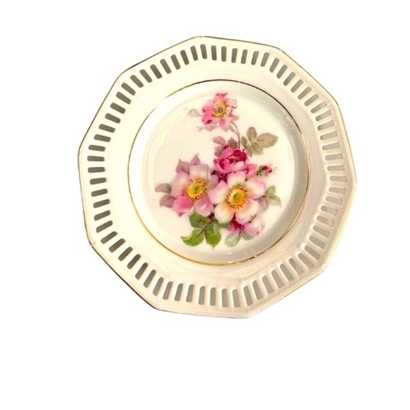 VINTAGE BAVARIA SCHUMANN small plates - pink floral 5-7/8"W 12 plates available - Picture 2 of 8
